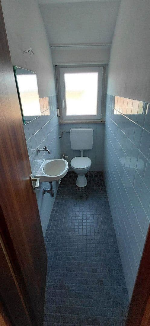 2 bedroom with open-plan kitchen flat to rent, 73 m², Stuttgart, Baden-Württemberg 2 bedroom with open-plan kitchen flat to rent, 73 m², Stuttgart, Baden-Württemberg