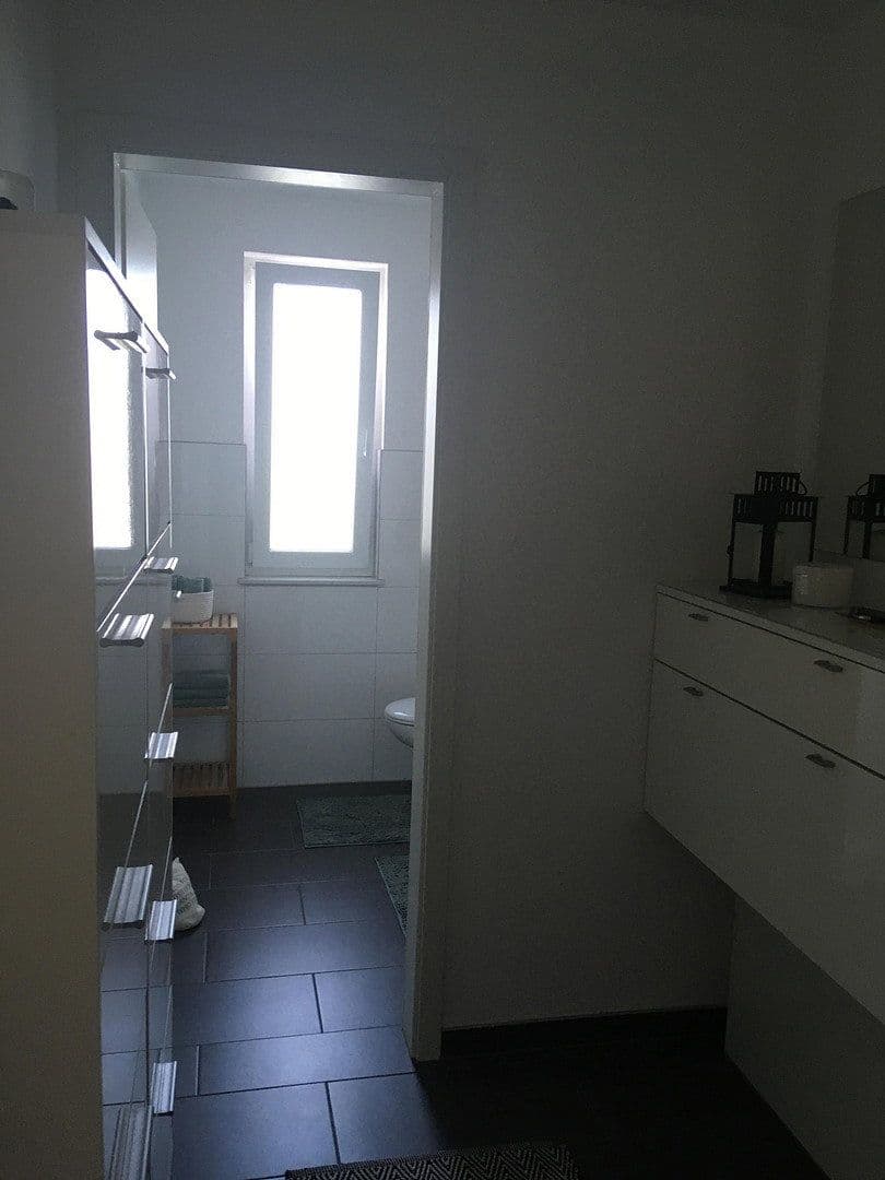 2 bedroom with open-plan kitchen flat to rent, 100 m², Karlsdorf-Neuthard, Baden-Württemberg 2 bedroom with open-plan kitchen flat to rent, 100 m², Karlsdorf-Neuthard, Baden-Württemberg