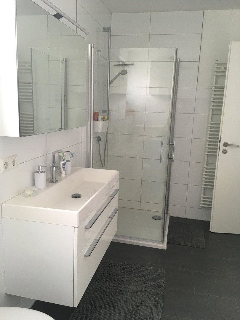 2 bedroom with open-plan kitchen flat to rent, 100 m², Karlsdorf-Neuthard, Baden-Württemberg 2 bedroom with open-plan kitchen flat to rent, 100 m², Karlsdorf-Neuthard, Baden-Württemberg