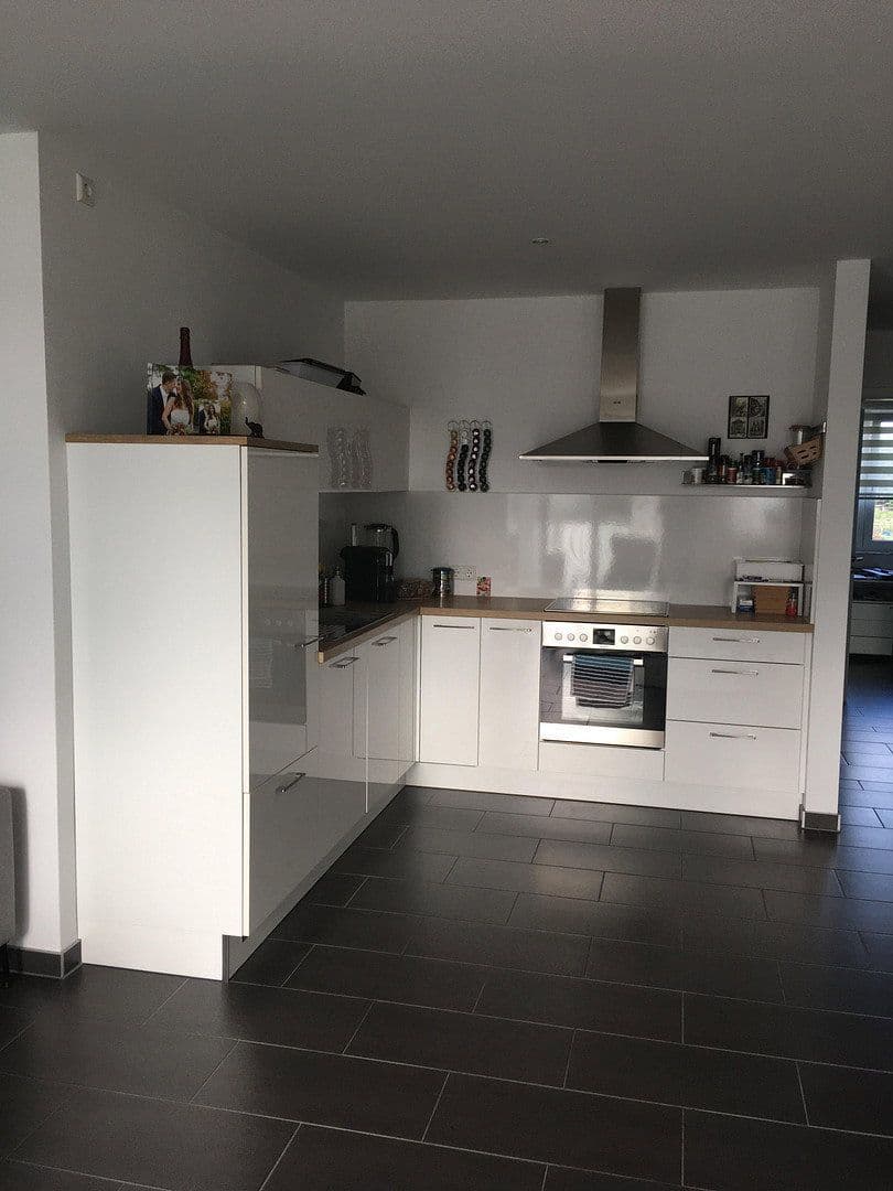 2 bedroom with open-plan kitchen flat to rent, 100 m², Karlsdorf-Neuthard, Baden-Württemberg 2 bedroom with open-plan kitchen flat to rent, 100 m², Karlsdorf-Neuthard, Baden-Württemberg