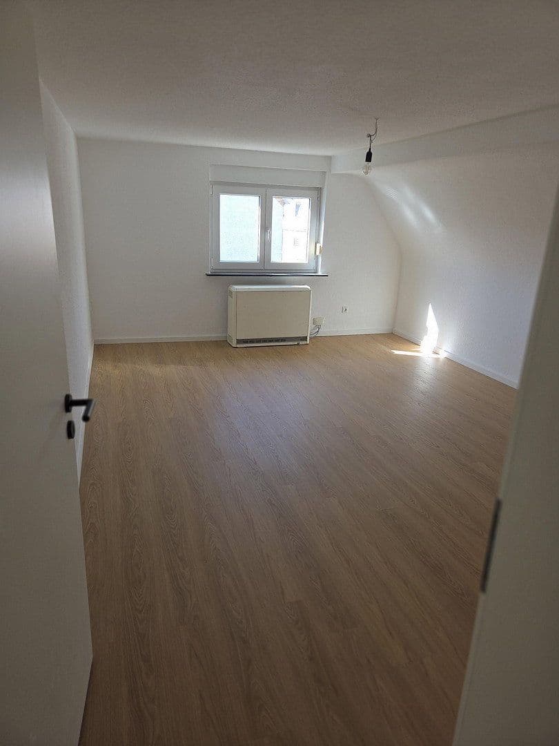 4 bedroom flat to rent, 94 m², Hindenburgstraße 72, Straubenhardt, Baden-Württemberg 4 bedroom flat to rent, 94 m², Hindenburgstraße 72, Straubenhardt, Baden-Württemberg