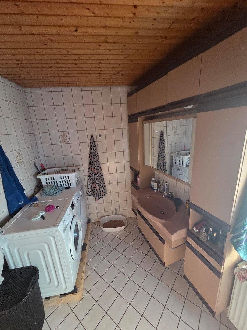 2 bedroom with open-plan kitchen flat to rent, 100 m², Oberndorfer Straße 23, Schramberg, Baden-Württemberg 2 bedroom with open-plan kitchen flat to rent, 100 m², Oberndorfer Straße 23, Schramberg, Baden-Württemberg