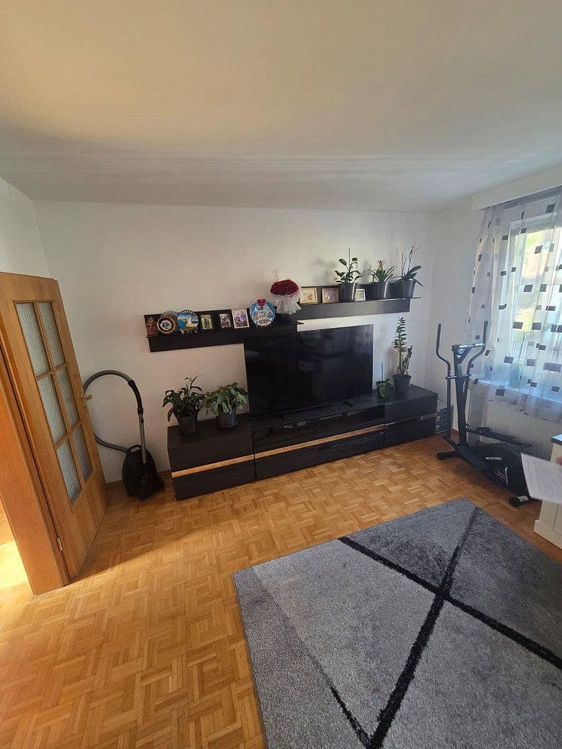 2 bedroom with open-plan kitchen flat to rent, 100 m², Oberndorfer Straße 23, Schramberg, Baden-Württemberg 2 bedroom with open-plan kitchen flat to rent, 100 m², Oberndorfer Straße 23, Schramberg, Baden-Württemberg