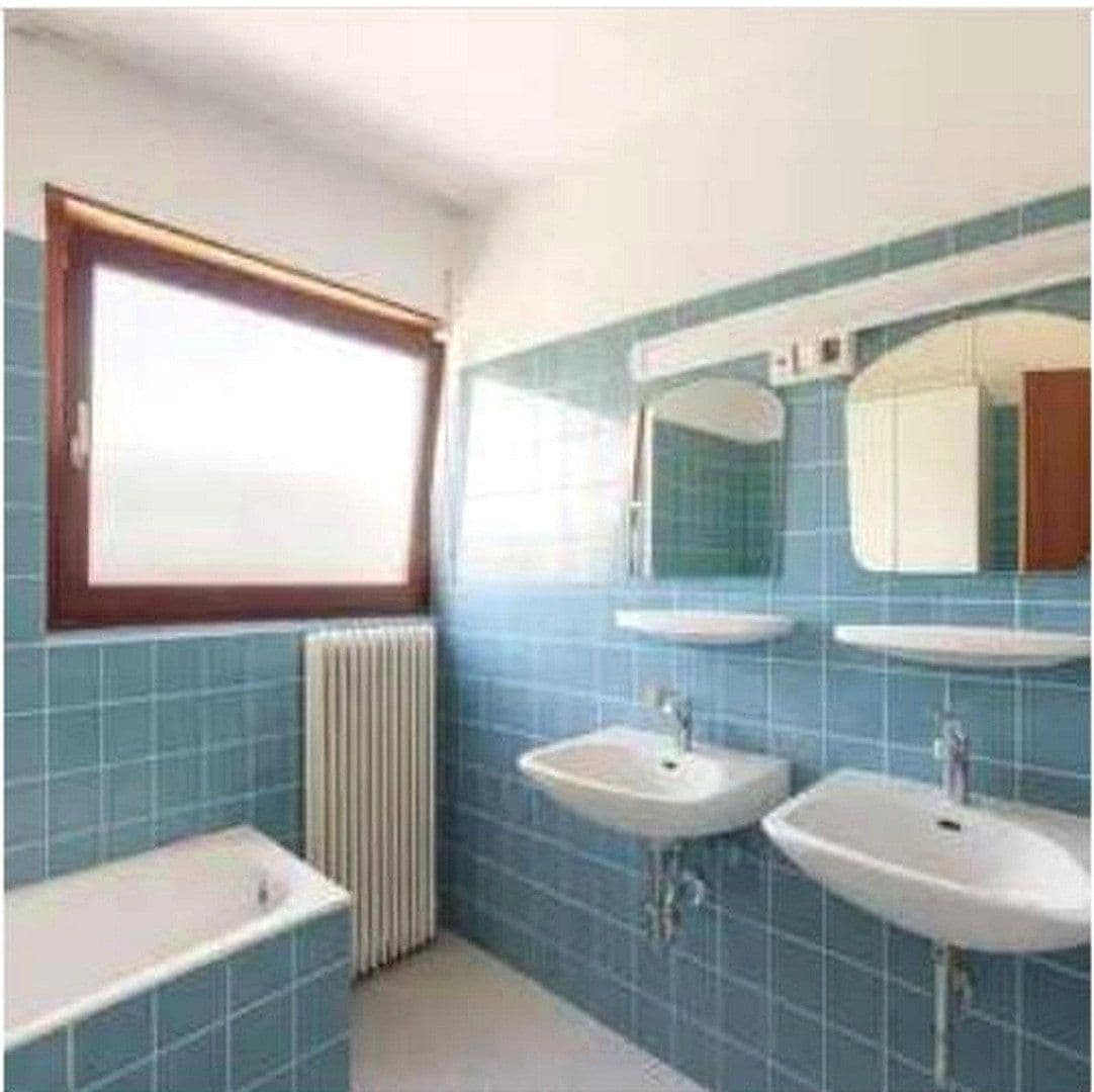 3 bedroom with open-plan kitchen flat for sale, 125 m², Leonberg, Baden-Württemberg 3 bedroom with open-plan kitchen flat for sale, 125 m², Leonberg, Baden-Württemberg