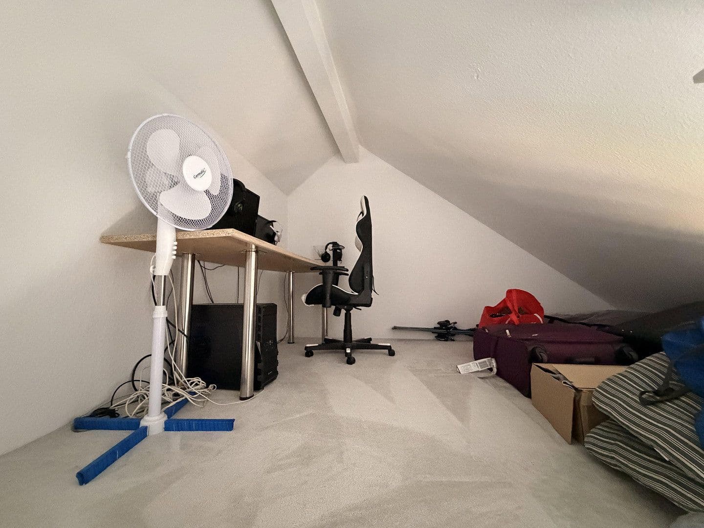1 bedroom with open-plan kitchen flat for sale, 84 m², Leverkusen, North Rhine-Westphalia 1 bedroom with open-plan kitchen flat for sale, 84 m², Leverkusen, North Rhine-Westphalia
