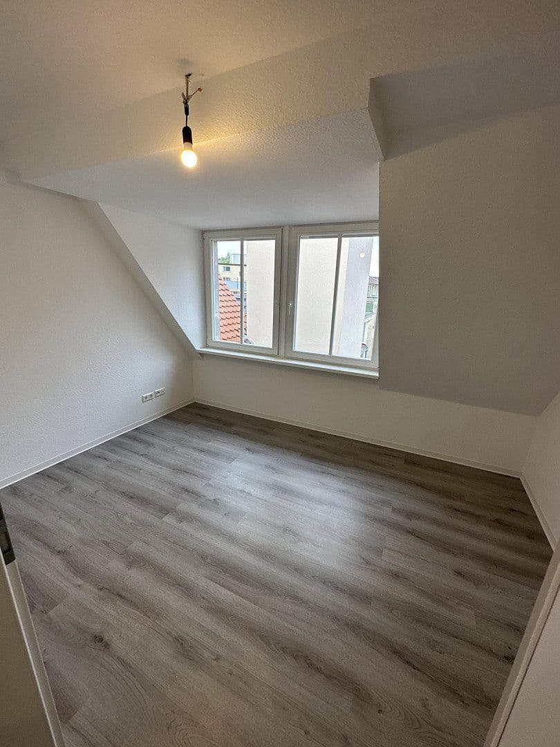 flat to rent, 150 m², Linnestraße 2-4, Pforzheim, Baden-Württemberg flat to rent, 150 m², Linnestraße 2-4, Pforzheim, Baden-Württemberg
