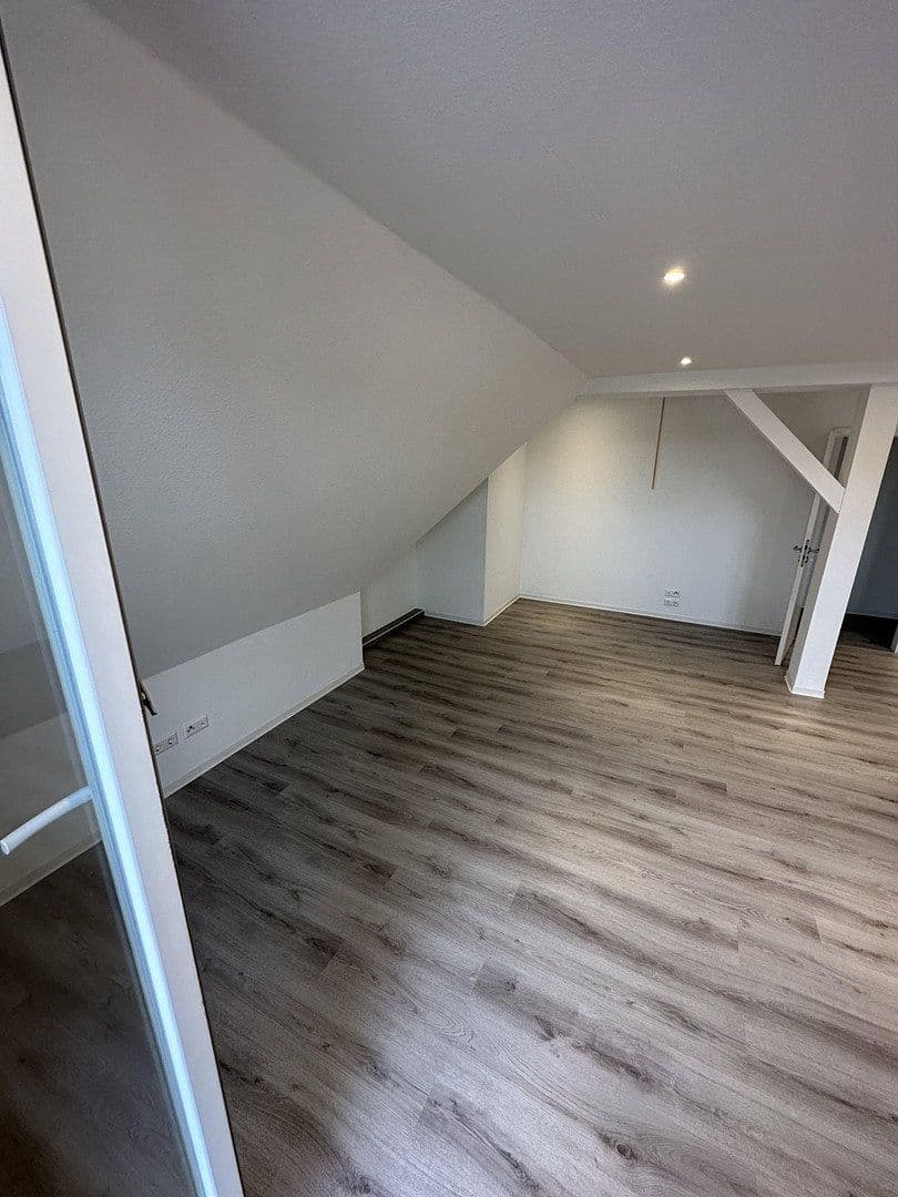 flat to rent, 150 m², Linnestraße 2-4, Pforzheim, Baden-Württemberg flat to rent, 150 m², Linnestraße 2-4, Pforzheim, Baden-Württemberg
