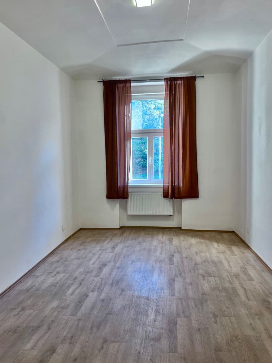 3 bedroom flat to rent, 63 m², Na Neklance, Prague, Prague 3 bedroom flat to rent, 63 m², Na Neklance, Prague, Prague