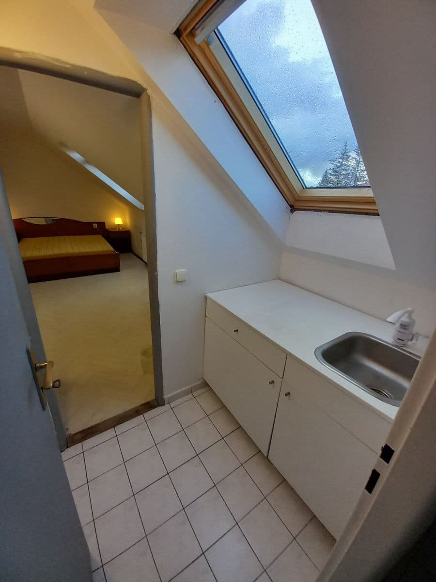 Studio flat to rent, 32 m², Bělohorská, Prague, Prague Studio flat to rent, 32 m², Bělohorská, Prague, Prague