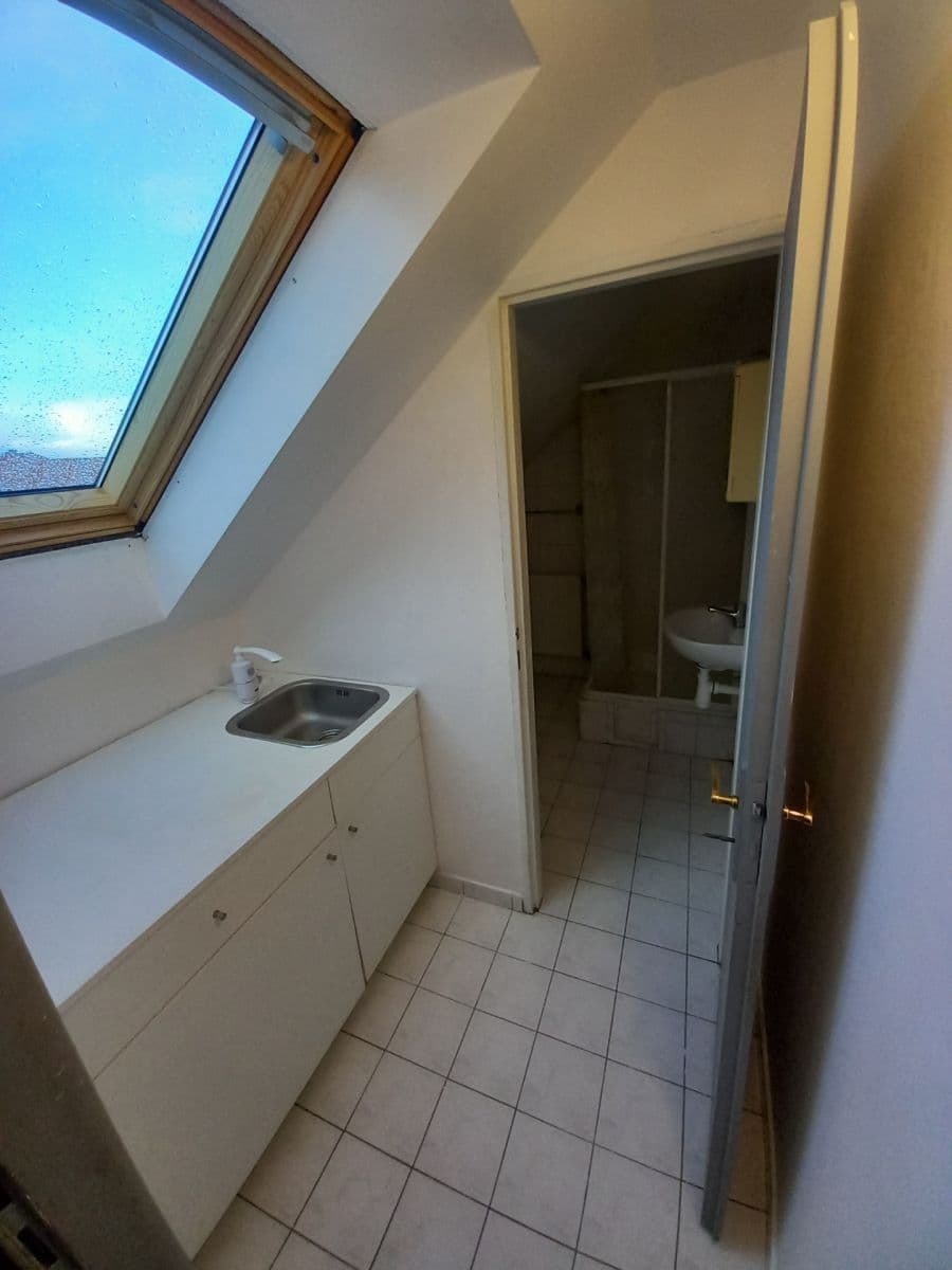 Studio flat to rent, 32 m², Bělohorská, Prague, Prague Studio flat to rent, 32 m², Bělohorská, Prague, Prague