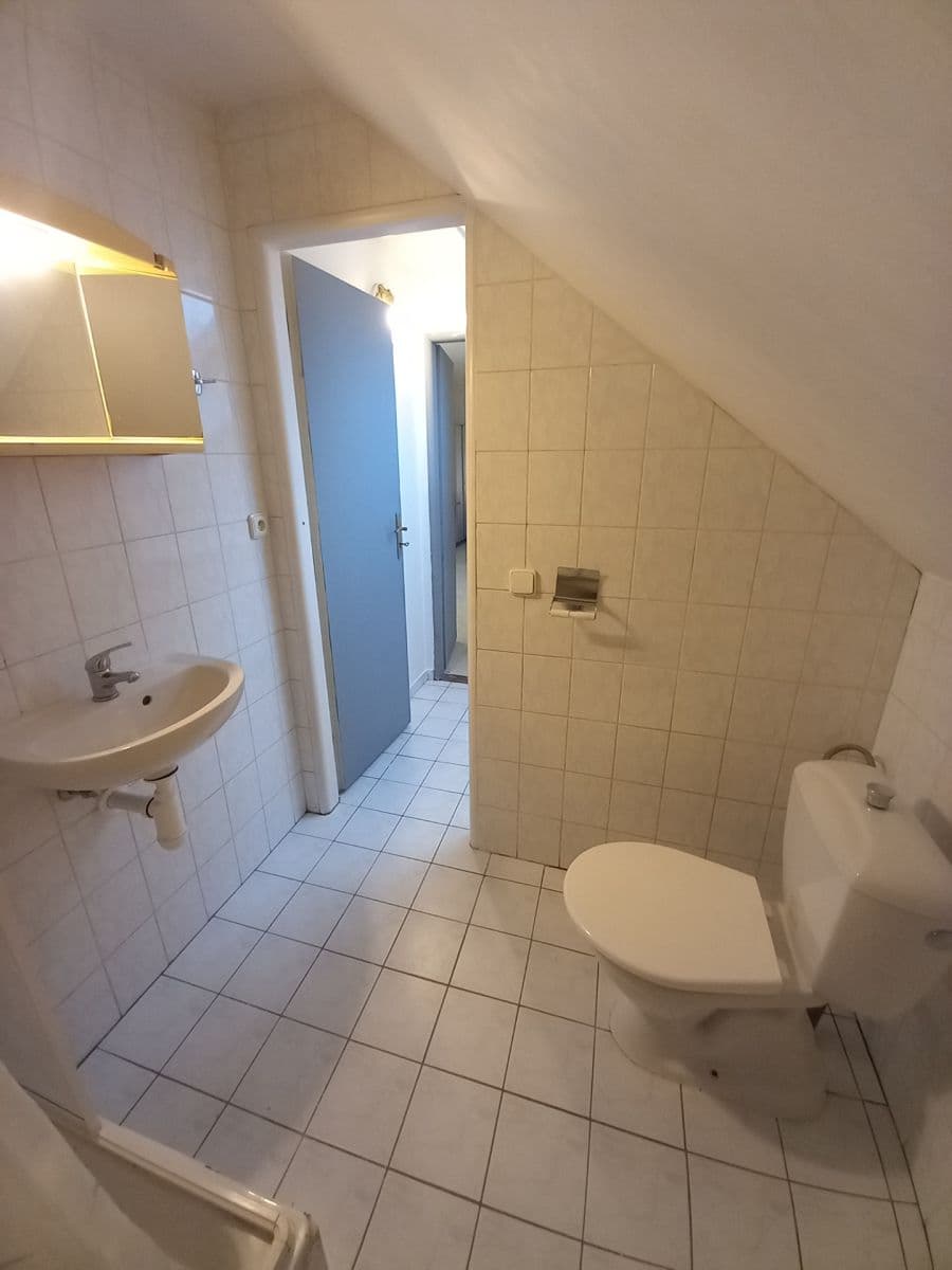 Studio flat to rent, 32 m², Bělohorská, Prague, Prague Studio flat to rent, 32 m², Bělohorská, Prague, Prague