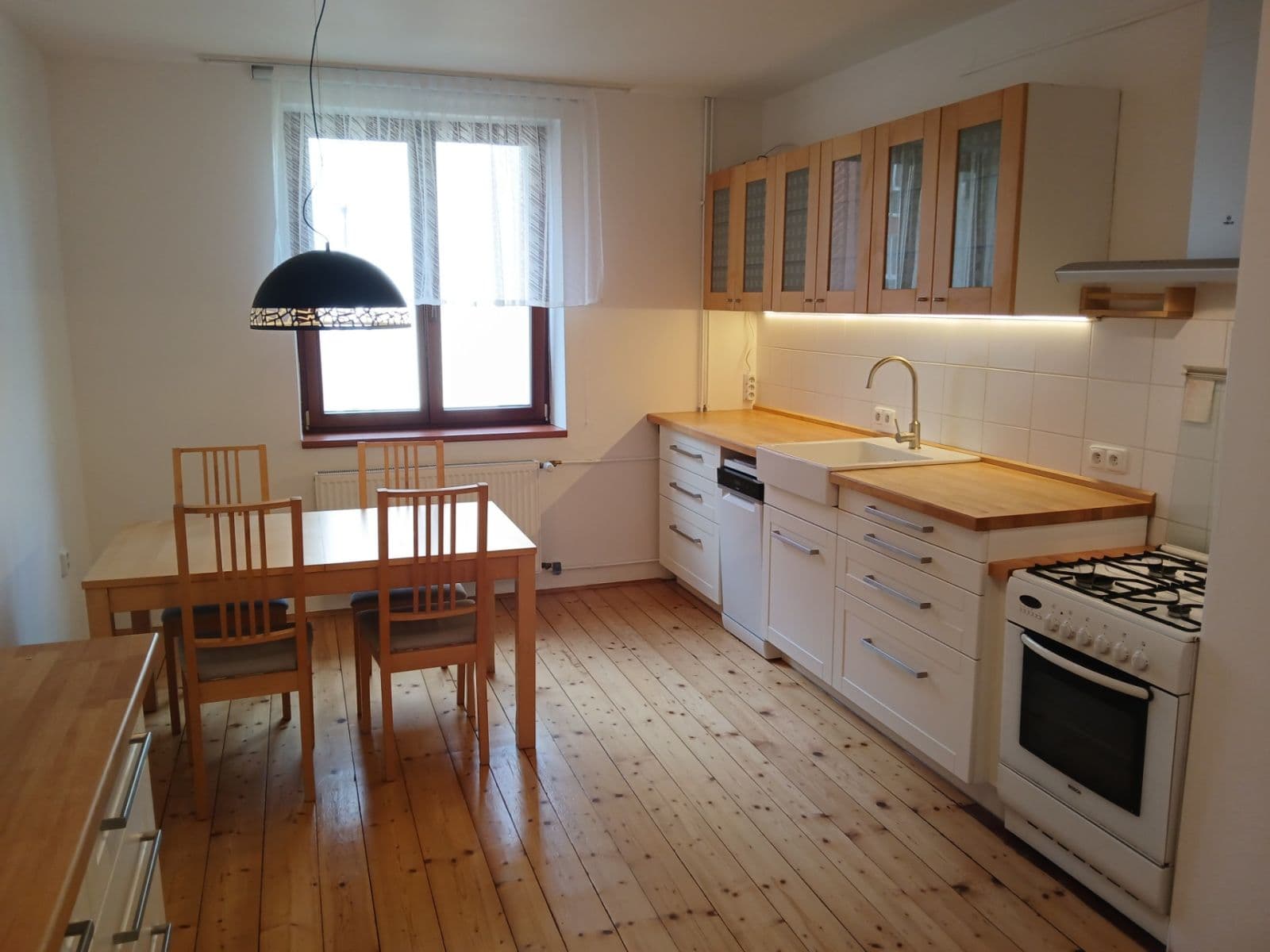 1 bedroom flat to rent, 50 m², Gruzínská, Plzeň, Plzeňský Region 1 bedroom flat to rent, 50 m², Gruzínská, Plzeň, Plzeňský Region