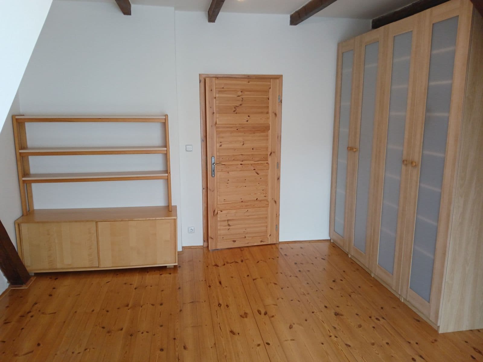 1 bedroom with open-plan kitchen flat to rent, 50 m², Gruzínská, Plzeň, Plzeňský Region 1 bedroom with open-plan kitchen flat to rent, 50 m², Gruzínská, Plzeň, Plzeňský Region