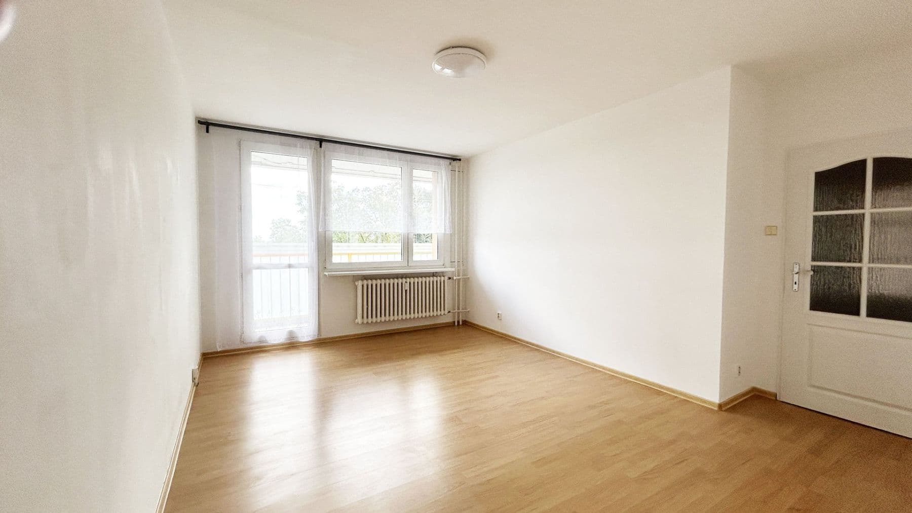 2 bedroom with open-plan kitchen flat to rent, 57 m², Nešporova, Prague, Prague 2 bedroom with open-plan kitchen flat to rent, 57 m², Nešporova, Prague, Prague
