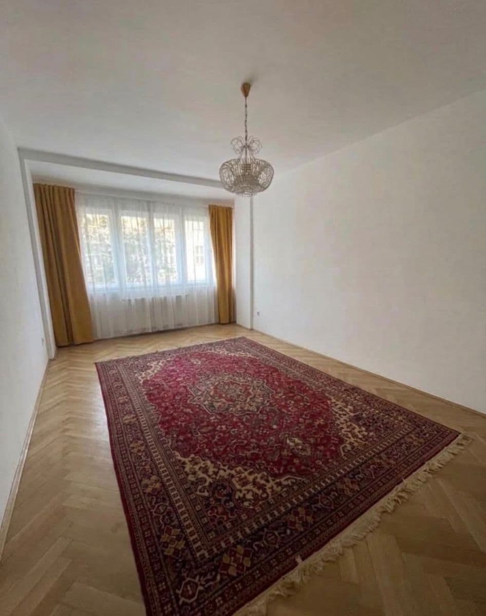 2 bedroom flat to rent, 73 m², Baranova, Prague, Prague 2 bedroom flat to rent, 73 m², Baranova, Prague, Prague