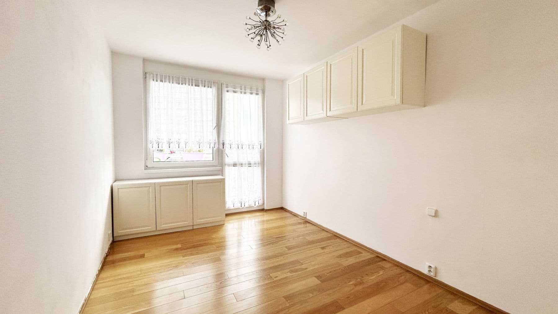 3 bedroom flat to rent, 69 m², Machatého, Prague, Prague 3 bedroom flat to rent, 69 m², Machatého, Prague, Prague