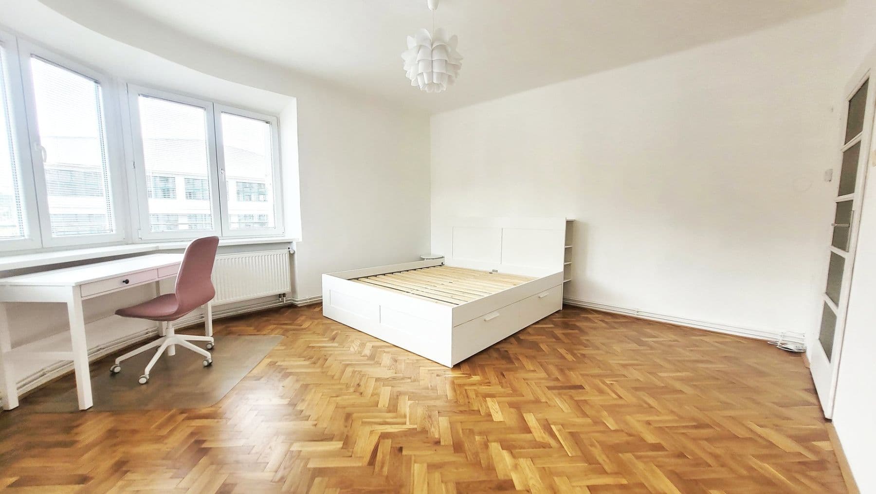 1 bedroom with open-plan kitchen flat to rent, 45 m², Kolbenova, Prague, Prague 1 bedroom with open-plan kitchen flat to rent, 45 m², Kolbenova, Prague, Prague
