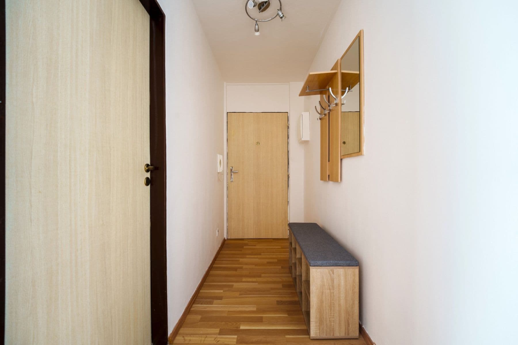 2 bedroom with open-plan kitchen flat to rent, 68 m², Mírová, Milovice, Středočeský Region 2 bedroom with open-plan kitchen flat to rent, 68 m², Mírová, Milovice, Středočeský Region