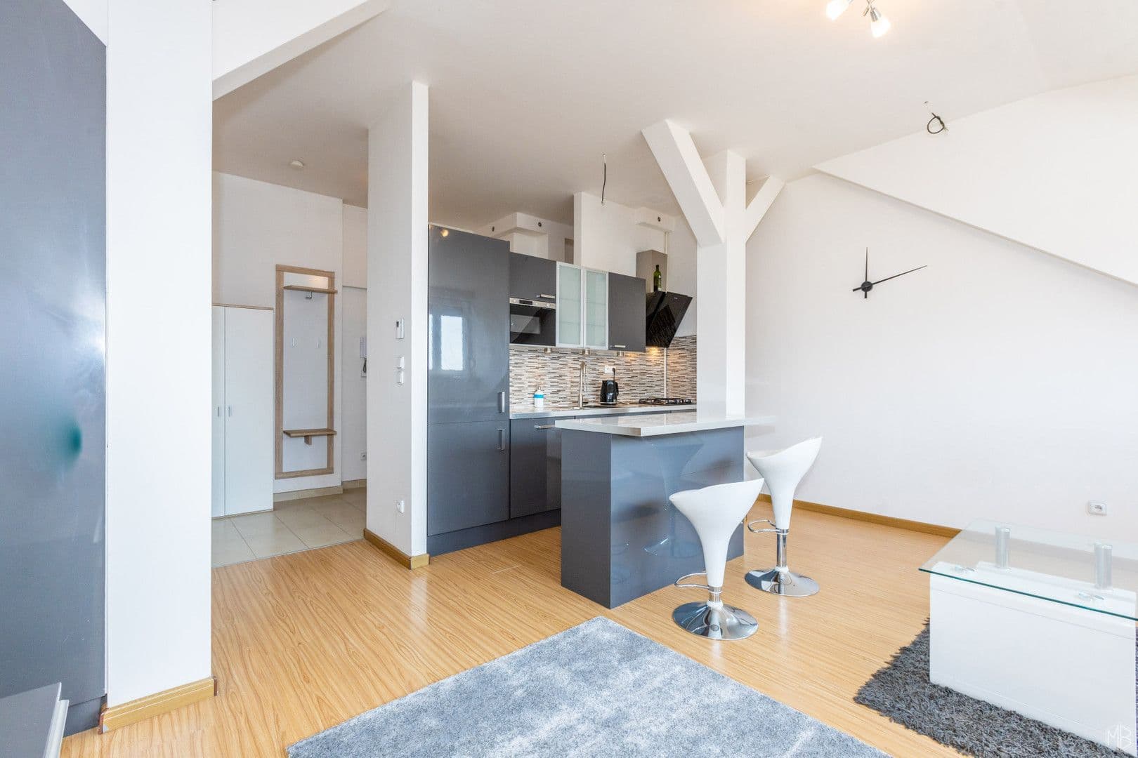 1 bedroom with open-plan kitchen flat to rent, 57 m², Černokostelecká, Prague, Prague 1 bedroom with open-plan kitchen flat to rent, 57 m², Černokostelecká, Prague, Prague