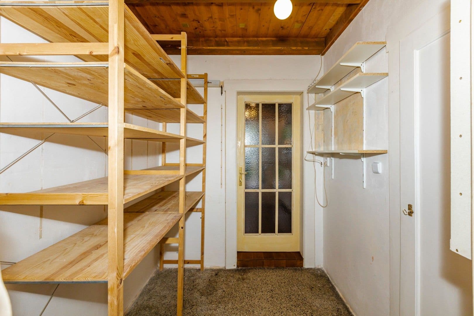 1 bedroom with open-plan kitchen flat to rent, 54 m², Kolbenova, Prague, Prague 1 bedroom with open-plan kitchen flat to rent, 54 m², Kolbenova, Prague, Prague