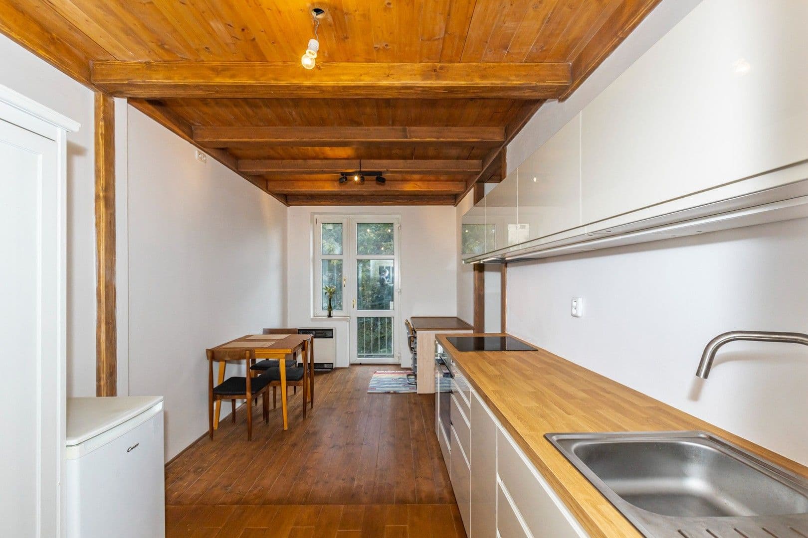 1 bedroom with open-plan kitchen flat to rent, 54 m², Kolbenova, Prague, Prague 1 bedroom with open-plan kitchen flat to rent, 54 m², Kolbenova, Prague, Prague