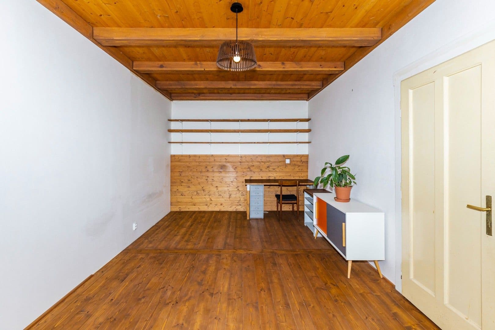 1 bedroom with open-plan kitchen flat to rent, 54 m², Kolbenova, Prague, Prague 1 bedroom with open-plan kitchen flat to rent, 54 m², Kolbenova, Prague, Prague