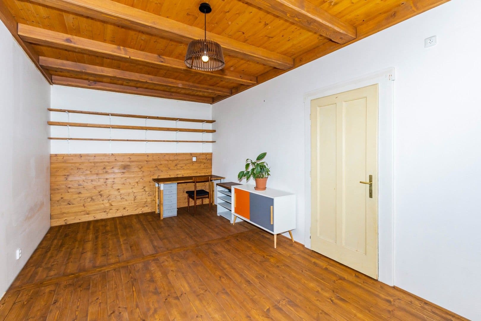 1 bedroom with open-plan kitchen flat to rent, 54 m², Kolbenova, Prague, Prague 1 bedroom with open-plan kitchen flat to rent, 54 m², Kolbenova, Prague, Prague
