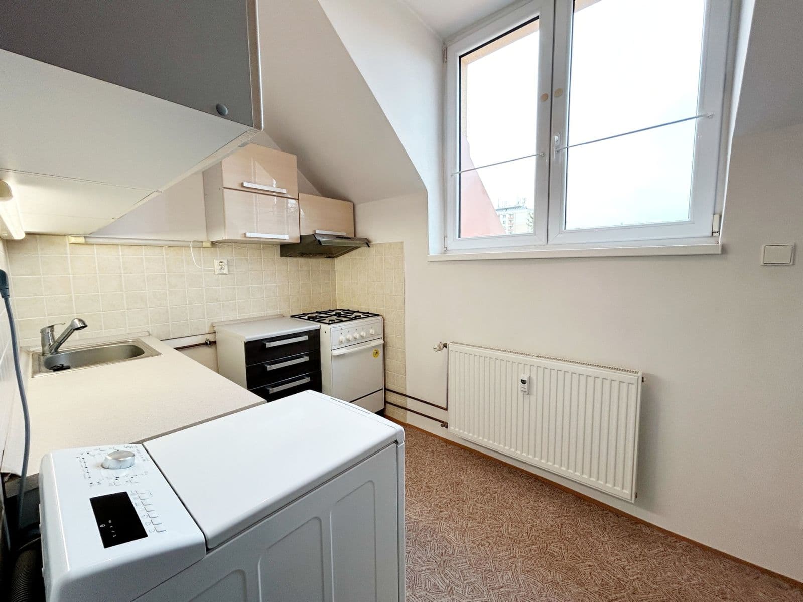 2 bedroom flat to rent, 41 m², Bratří Čapků, Příbram, Středočeský Region 2 bedroom flat to rent, 41 m², Bratří Čapků, Příbram, Středočeský Region