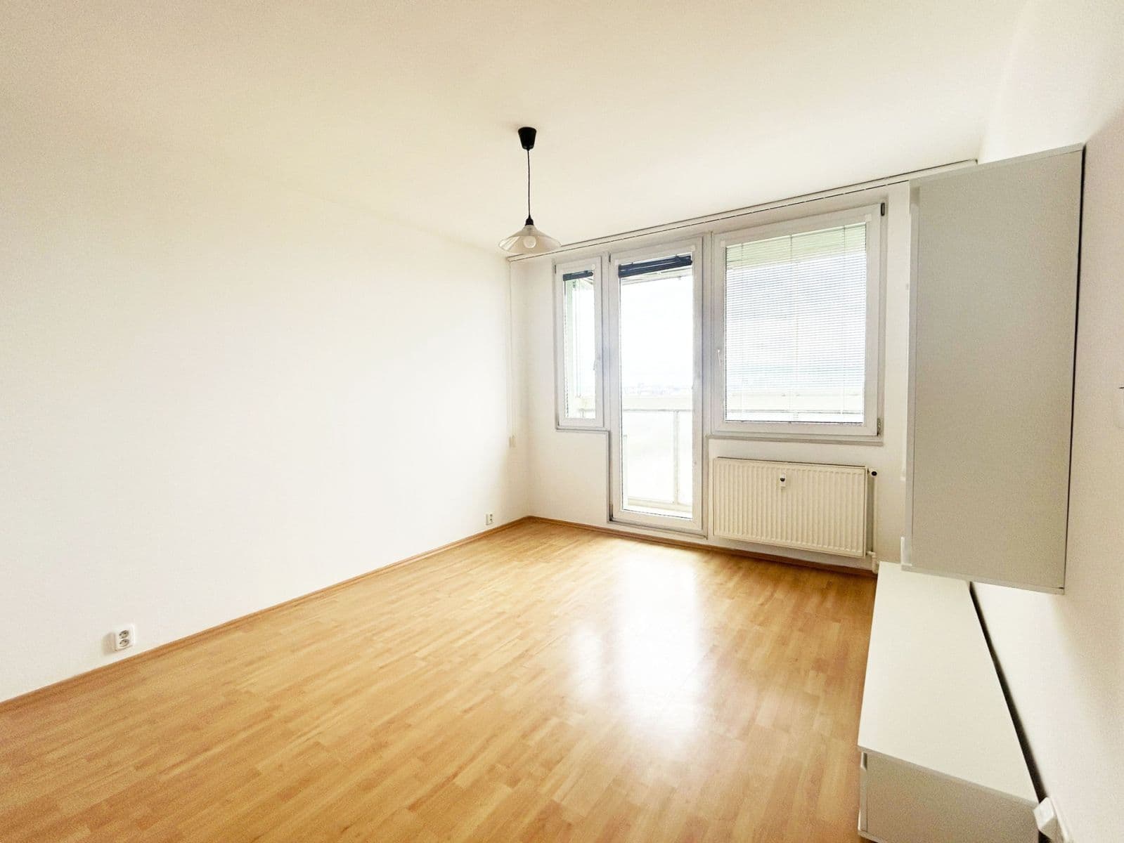 1 bedroom with open-plan kitchen flat to rent, 33 m², Jabloňová, Prague, Prague 1 bedroom with open-plan kitchen flat to rent, 33 m², Jabloňová, Prague, Prague