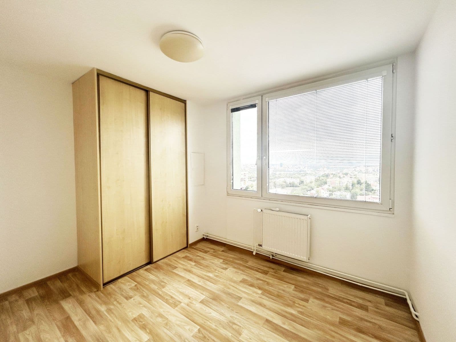 1 bedroom with open-plan kitchen flat to rent, 33 m², Jabloňová, Prague, Prague 1 bedroom with open-plan kitchen flat to rent, 33 m², Jabloňová, Prague, Prague