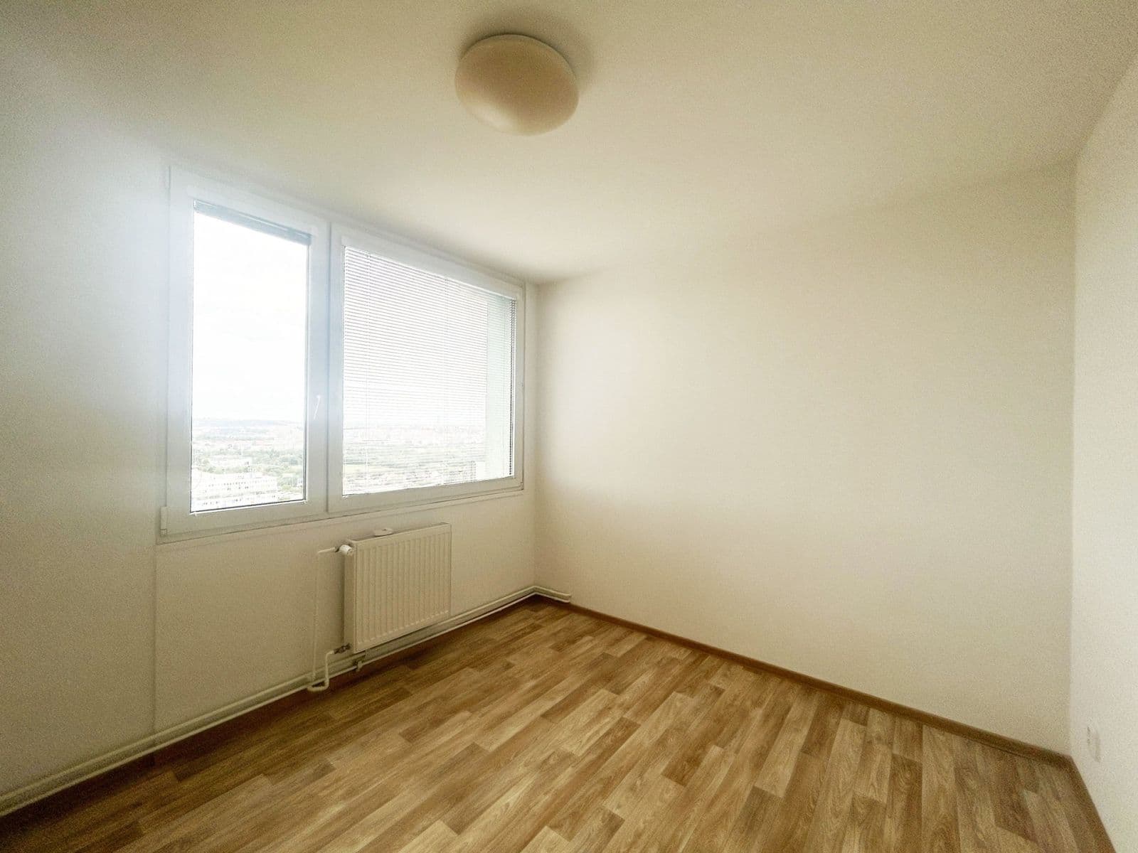 1 bedroom with open-plan kitchen flat to rent, 33 m², Jabloňová, Prague, Prague 1 bedroom with open-plan kitchen flat to rent, 33 m², Jabloňová, Prague, Prague