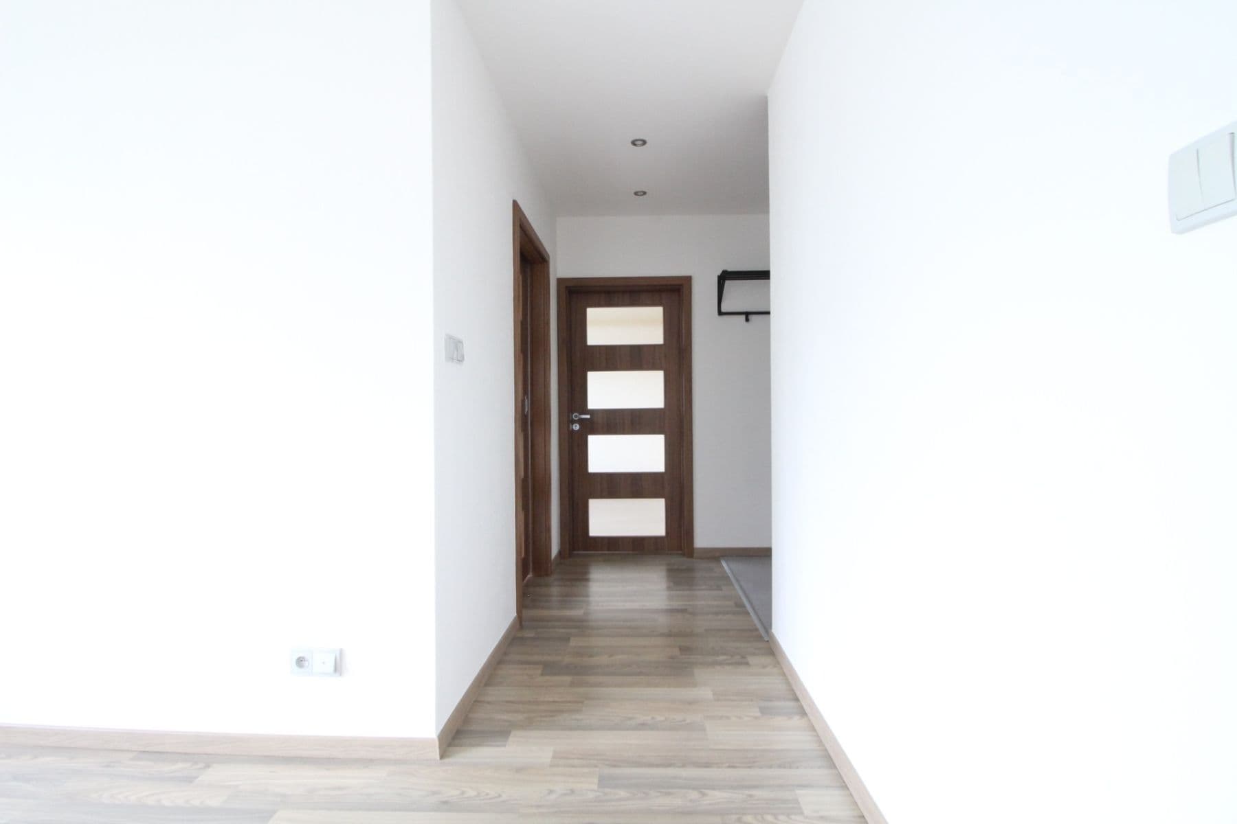 2 bedroom with open-plan kitchen flat to rent, 58 m², Cafourkova, Prague, Prague 2 bedroom with open-plan kitchen flat to rent, 58 m², Cafourkova, Prague, Prague