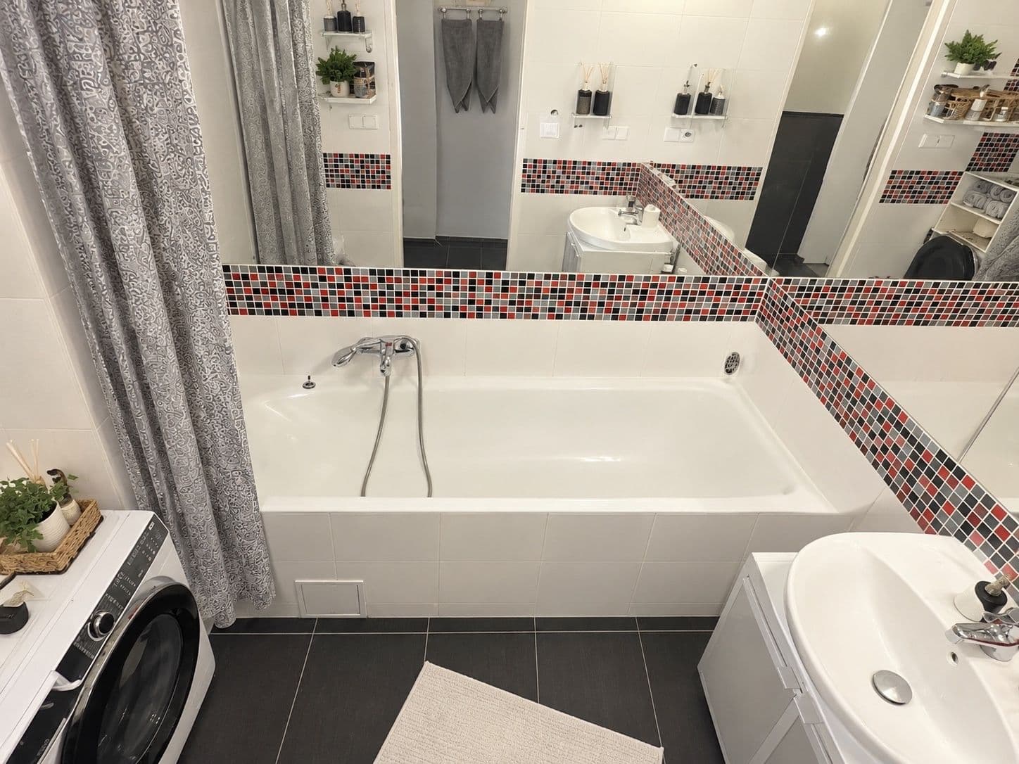 2 bedroom with open-plan kitchen flat to rent, 75 m², V Horní Stromce, Prague, Prague 2 bedroom with open-plan kitchen flat to rent, 75 m², V Horní Stromce, Prague, Prague
