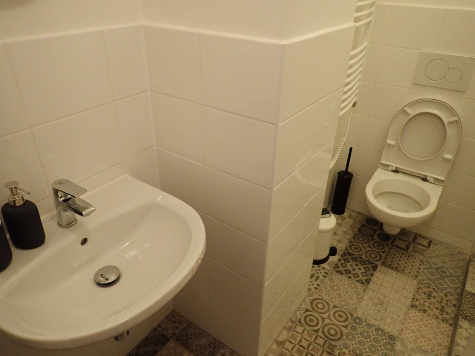 Studio flat to rent, 17 m², Křížová, Prague, Prague Studio flat to rent, 17 m², Křížová, Prague, Prague