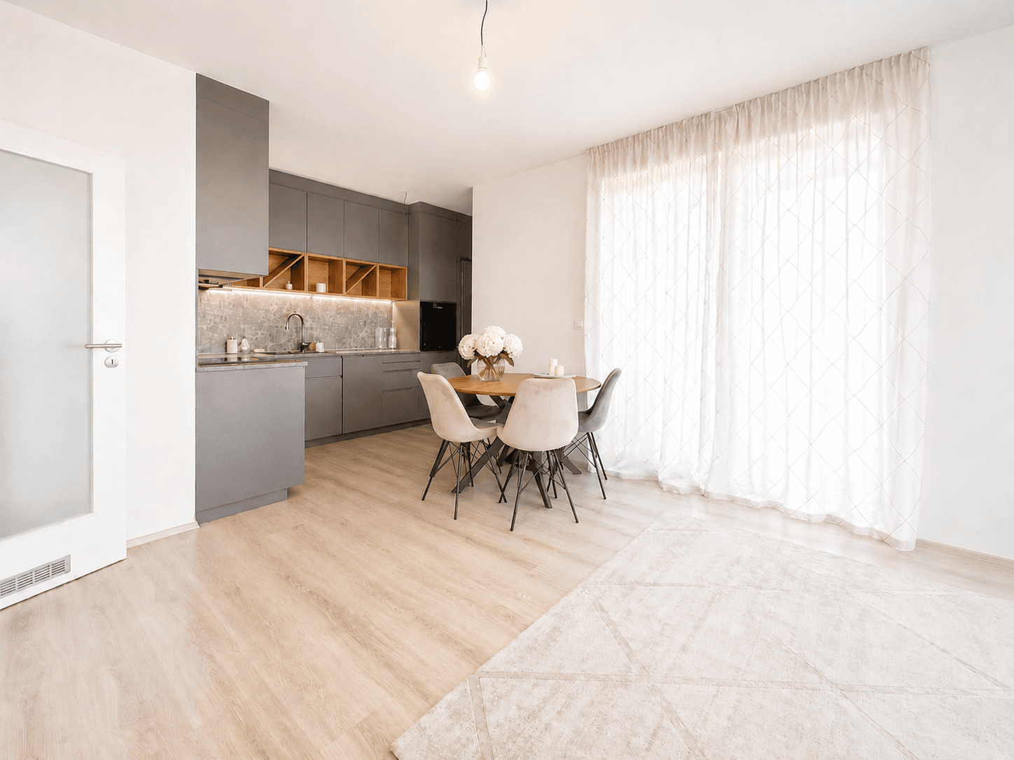 2 bedroom with open-plan kitchen flat for sale, 77 m², Tupolevova, Prague, Prague 2 bedroom with open-plan kitchen flat for sale, 77 m², Tupolevova, Prague, Prague