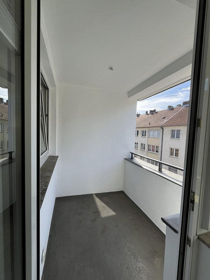 3 bedroom flat to rent, 87 m², Mülheimer Freiheit, Köln, North Rhine-Westphalia 3 bedroom flat to rent, 87 m², Mülheimer Freiheit, Köln, North Rhine-Westphalia