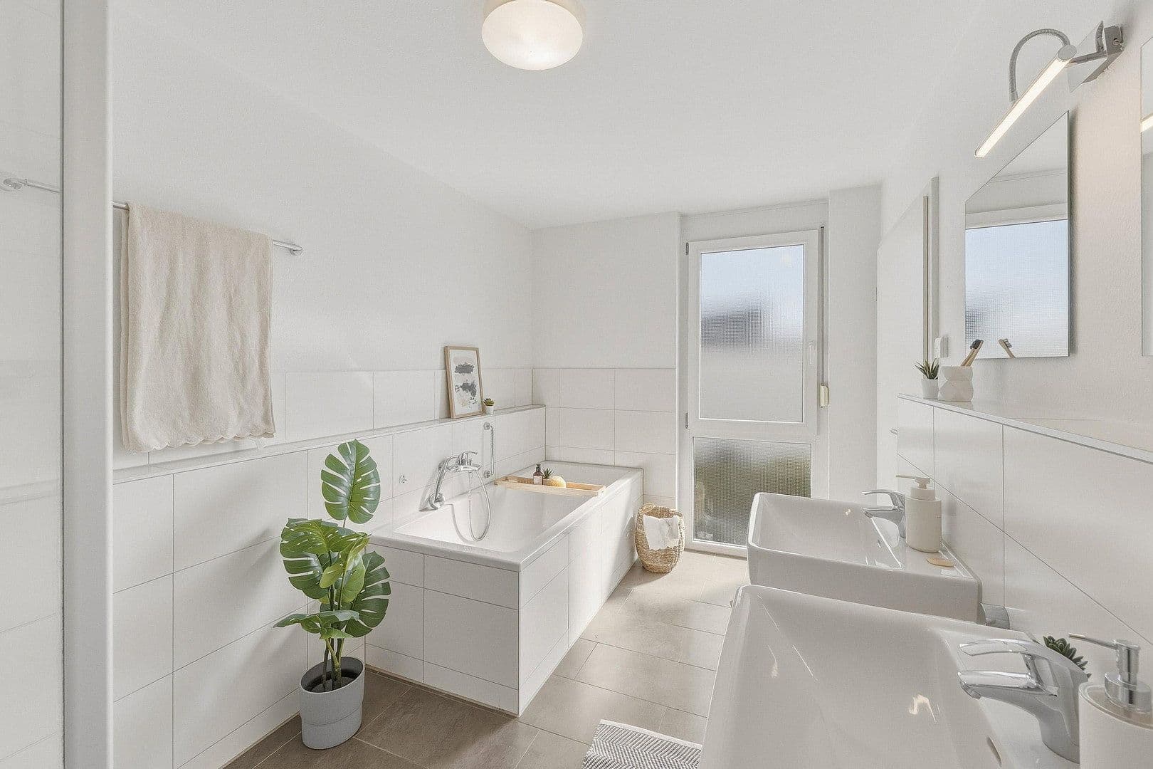 2 bedroom with open-plan kitchen flat for sale, 113 m², Olgastr. 7, Holzgerlingen, Baden-Württemberg 2 bedroom with open-plan kitchen flat for sale, 113 m², Olgastr. 7, Holzgerlingen, Baden-Württemberg