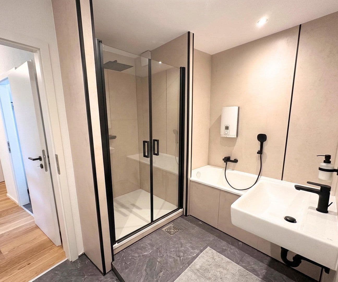 2 bedroom with open-plan kitchen flat for sale, 95 m², Waiblingen, Baden-Württemberg 2 bedroom with open-plan kitchen flat for sale, 95 m², Waiblingen, Baden-Württemberg