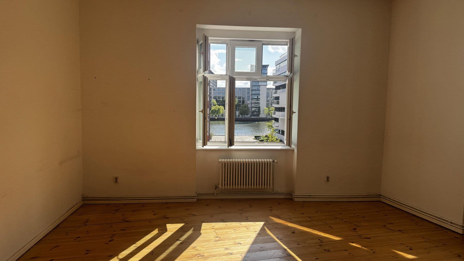 4 bedroom flat for sale, 107 m², Stralauer Allee 17f, Berlin, Berlin 4 bedroom flat for sale, 107 m², Stralauer Allee 17f, Berlin, Berlin