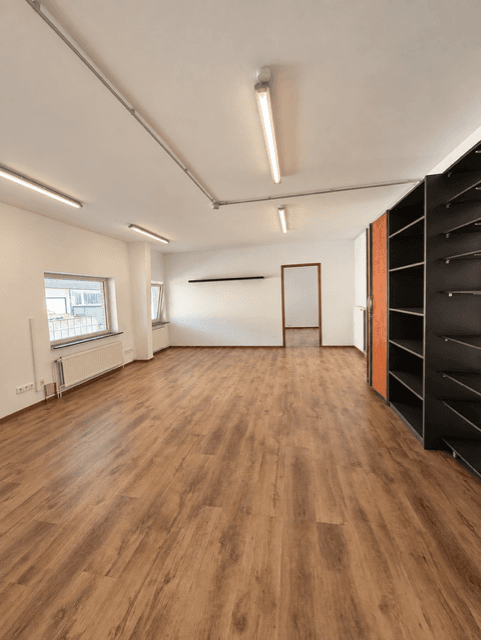 non-residential property to rent, 725 m², Industriestraße 8, Barsbüttel, Schleswig-Holstein non-residential property to rent, 725 m², Industriestraße 8, Barsbüttel, Schleswig-Holstein