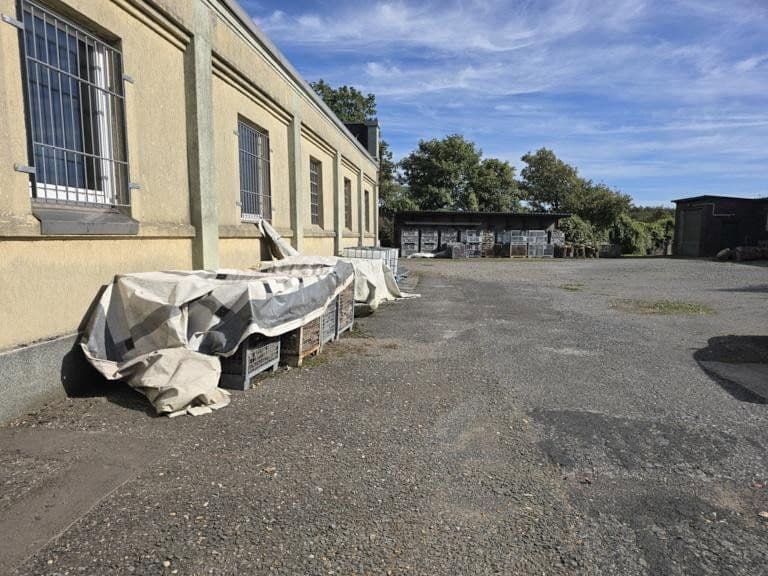 non-residential property to rent, 600 m², Remscheid, North Rhine-Westphalia non-residential property to rent, 600 m², Remscheid, North Rhine-Westphalia