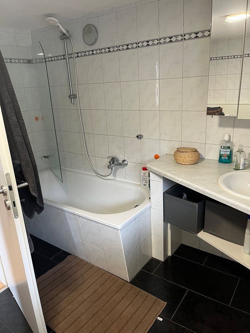 4 bedroom flat to rent, 95 m², Niedernhausen, Hesse 4 bedroom flat to rent, 95 m², Niedernhausen, Hesse