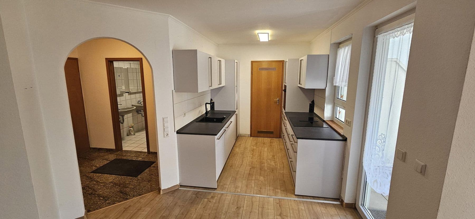 2 bedroom with open-plan kitchen flat for sale, 77 m², Weil im Schönbuch, Baden-Württemberg 2 bedroom with open-plan kitchen flat for sale, 77 m², Weil im Schönbuch, Baden-Württemberg