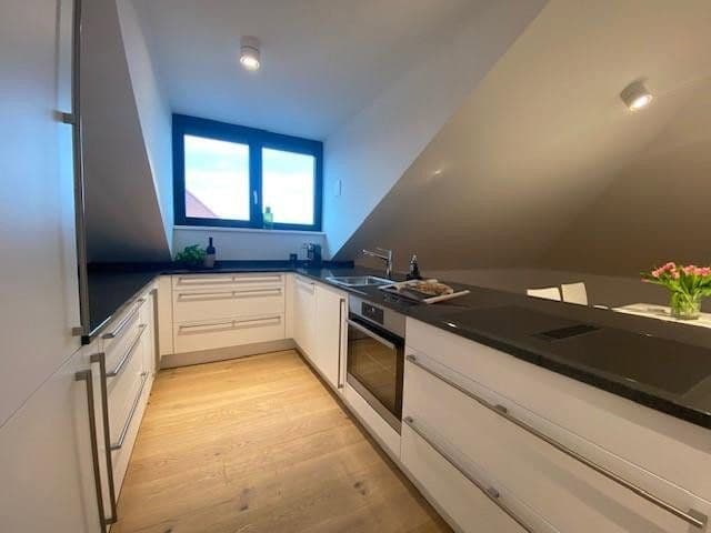 1 bedroom with open-plan kitchen flat to rent, 114 m², München, Bavaria 1 bedroom with open-plan kitchen flat to rent, 114 m², München, Bavaria