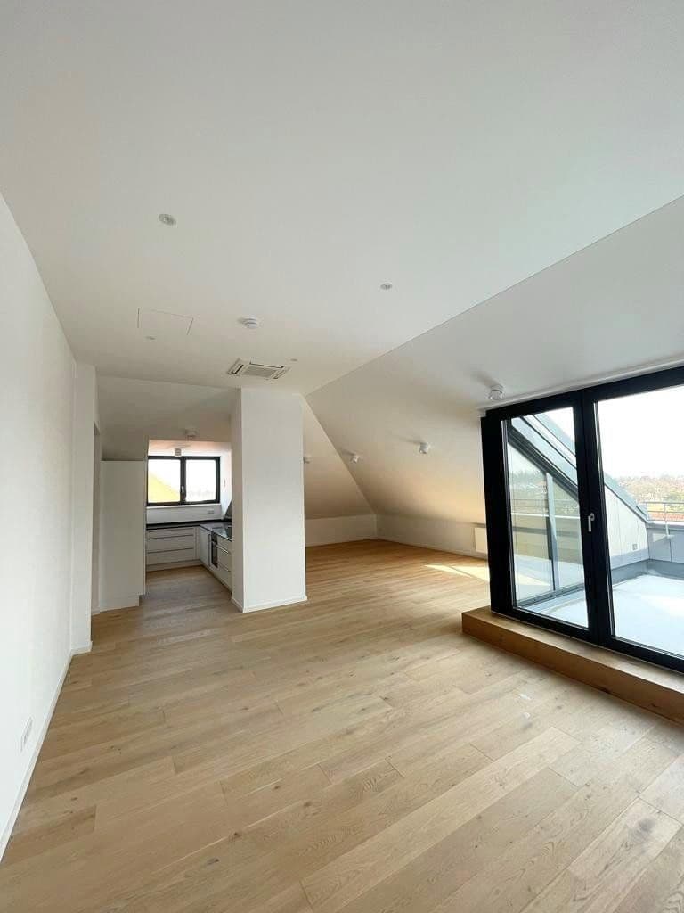 1 bedroom with open-plan kitchen flat to rent, 114 m², München, Bavaria 1 bedroom with open-plan kitchen flat to rent, 114 m², München, Bavaria