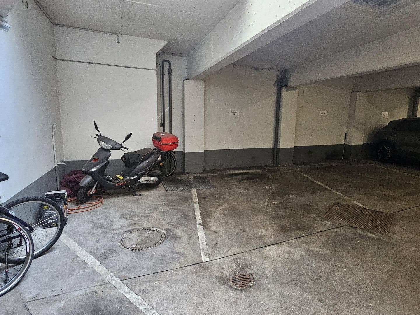 garage to rent, 0 m², Bagelstraße 98, Düsseldorf, North Rhine-Westphalia garage to rent, 0 m², Bagelstraße 98, Düsseldorf, North Rhine-Westphalia