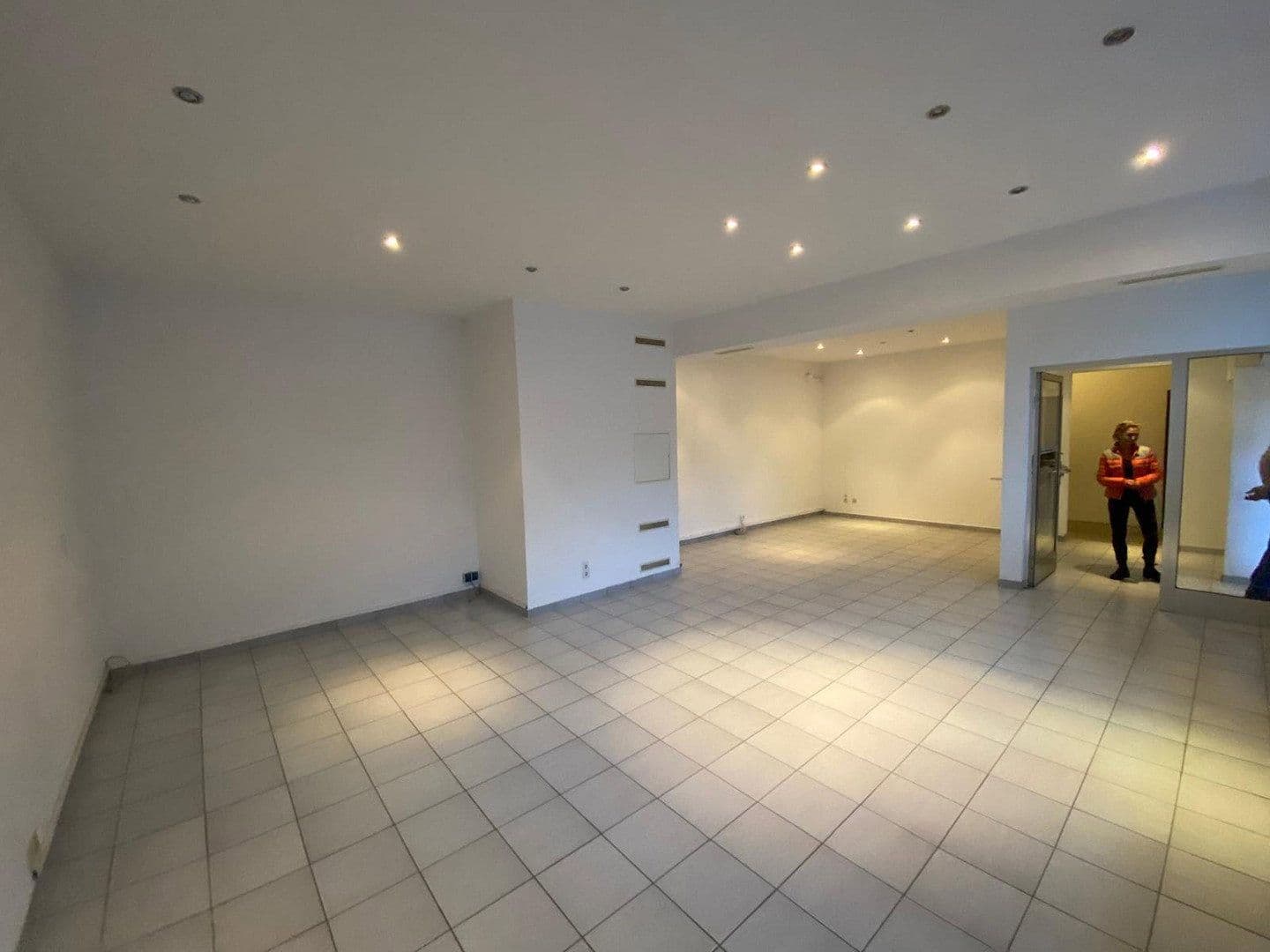non-residential property to rent, 389 m², Bahnstraße 26, Wuppertal, North Rhine-Westphalia non-residential property to rent, 389 m², Bahnstraße 26, Wuppertal, North Rhine-Westphalia
