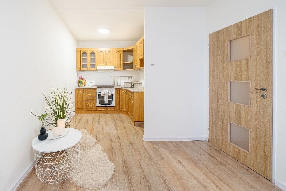 1 bedroom with open-plan kitchen flat to rent, 40 m², Karla Marxe, Most, Ústecký Region 1 bedroom with open-plan kitchen flat to rent, 40 m², Karla Marxe, Most, Ústecký Region
