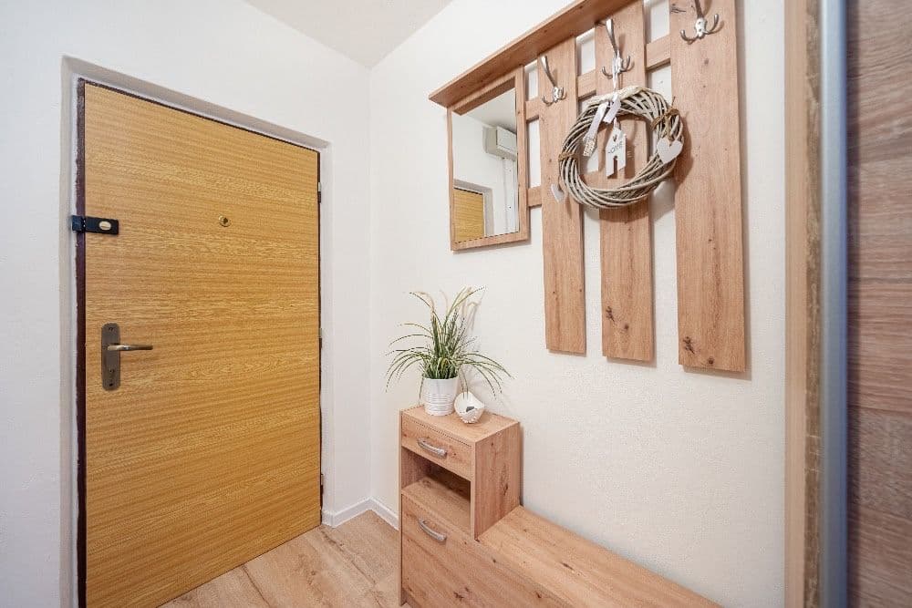 1 bedroom with open-plan kitchen flat to rent, 40 m², Karla Marxe, Most, Ústecký Region 1 bedroom with open-plan kitchen flat to rent, 40 m², Karla Marxe, Most, Ústecký Region