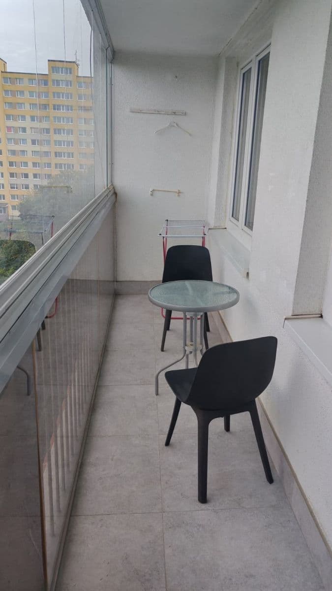 1 bedroom with open-plan kitchen flat to rent, 50 m², Plickova, Prague, Prague 1 bedroom with open-plan kitchen flat to rent, 50 m², Plickova, Prague, Prague